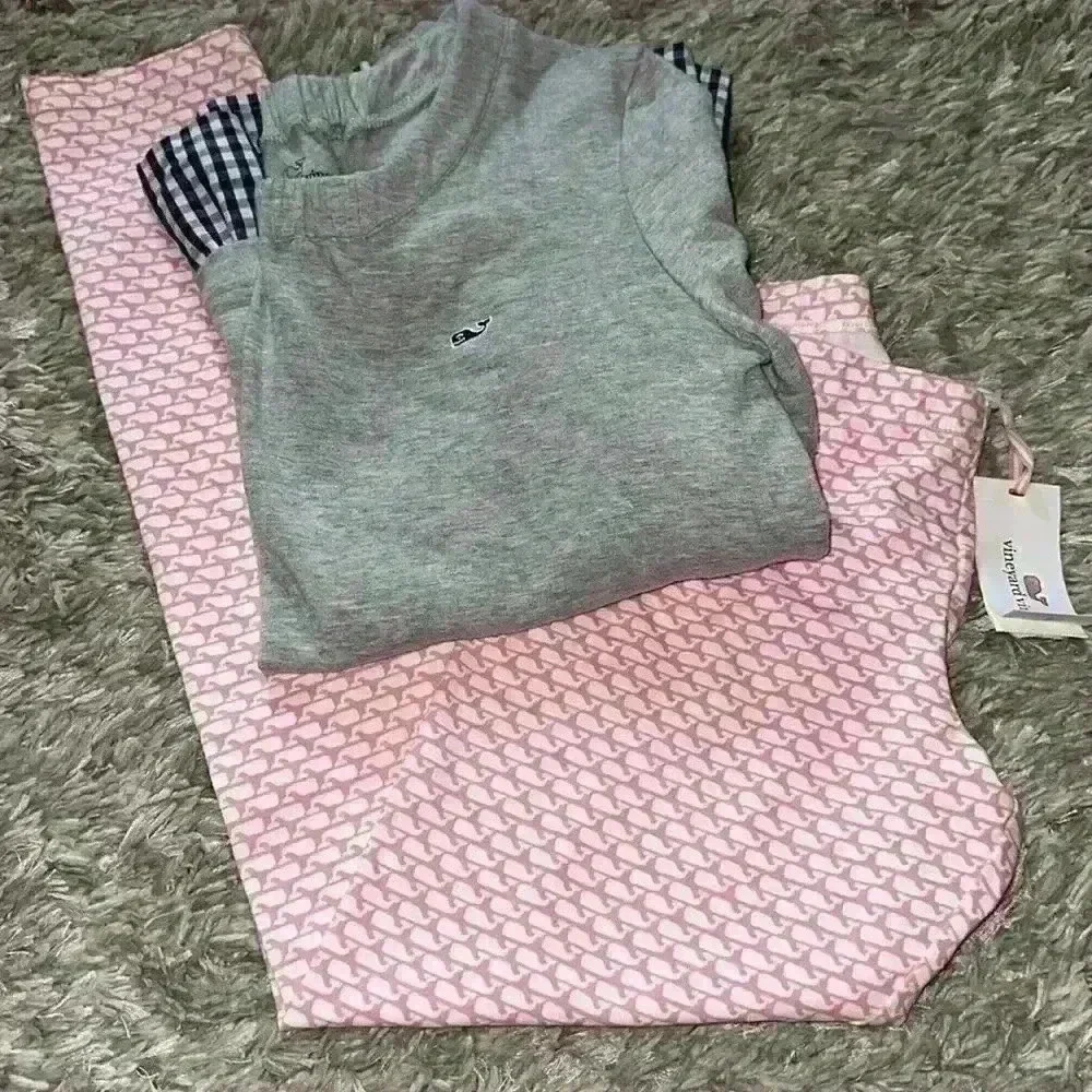 Girls Vineyard Vines Super Soft Naval Top (XL) & NWT Leggings (XL)‎